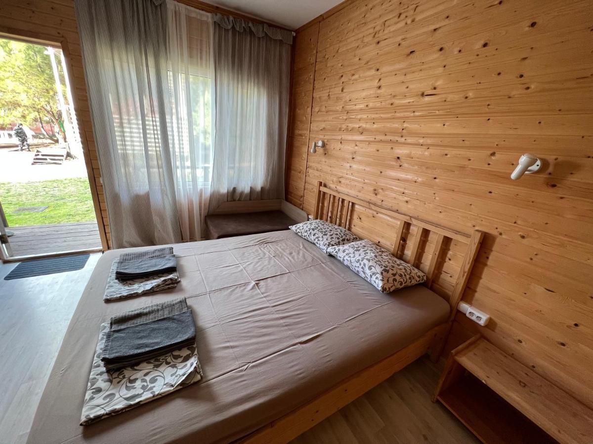 Mini-Hotel Forest Club Pitsunda Eksteriør billede