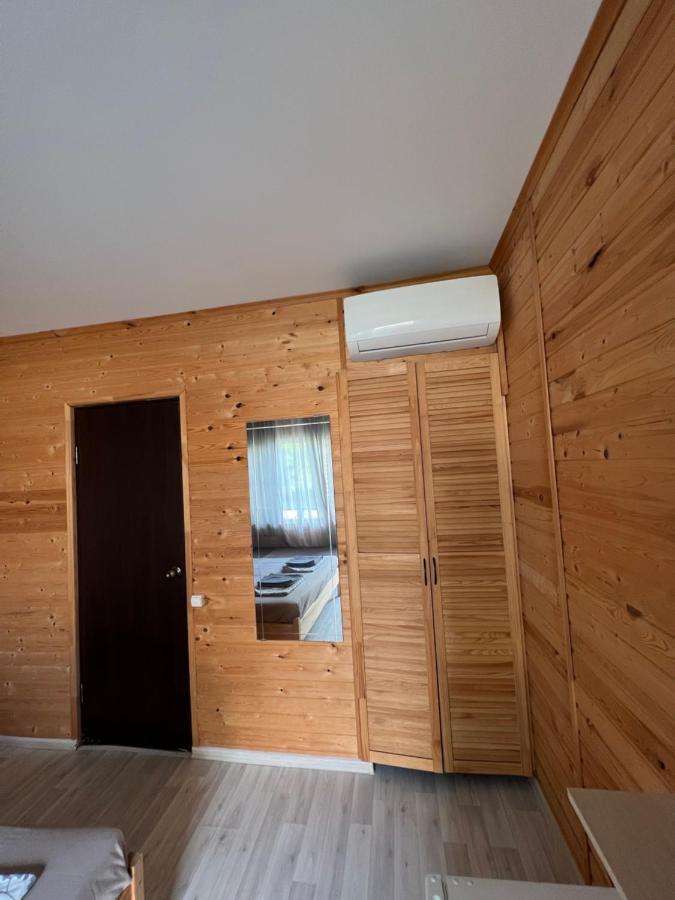Mini-Hotel Forest Club Pitsunda Eksteriør billede